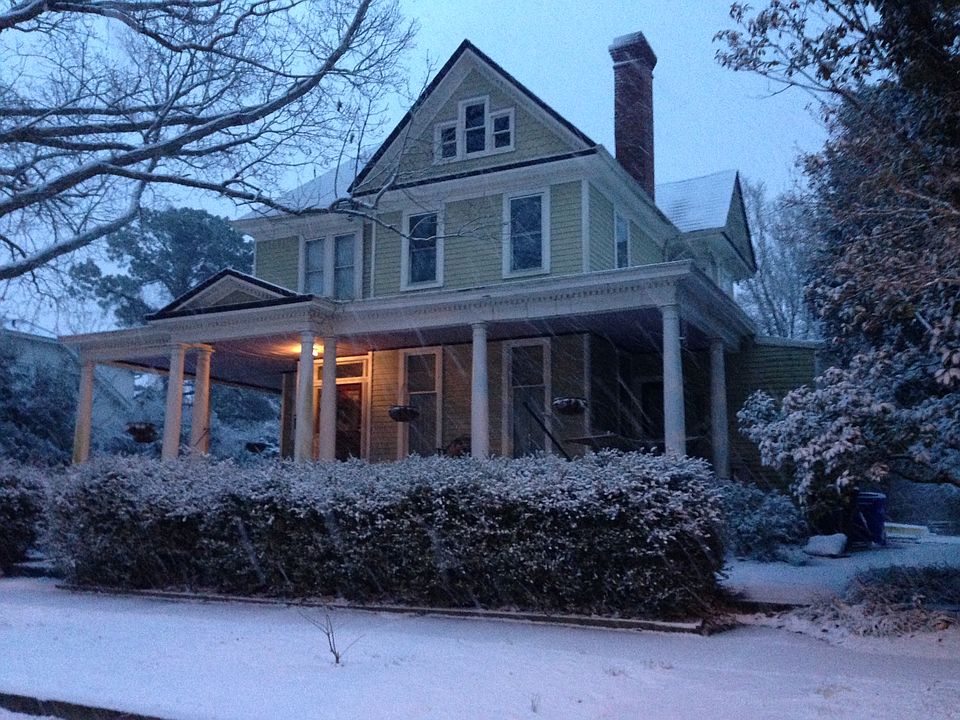 1st image of 1731 Barron St