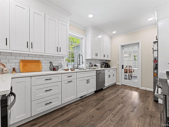 4th image of 50 Wilmot Road