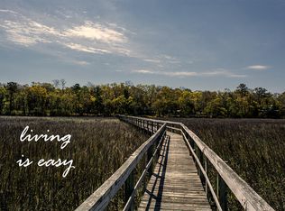 8786 Peters Point Rd, Edisto Island, SC 29438
