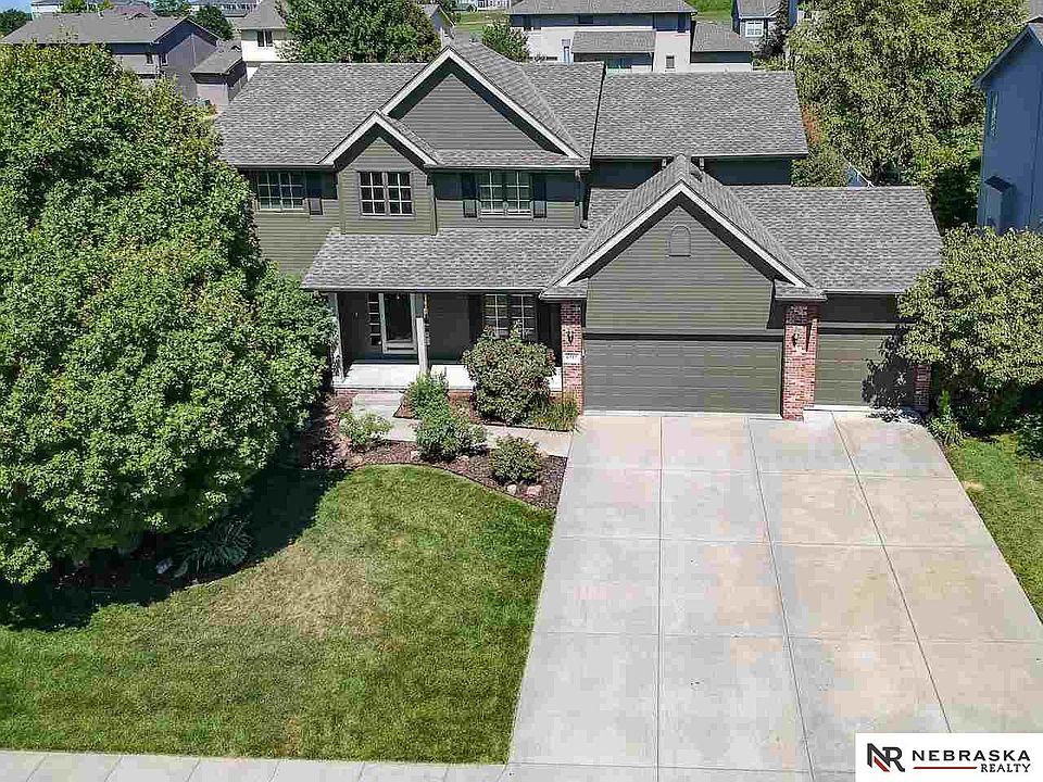 1st image of 6515 N 158th St