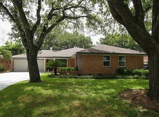10319 Greenwillow Dr, Houston, TX 77035