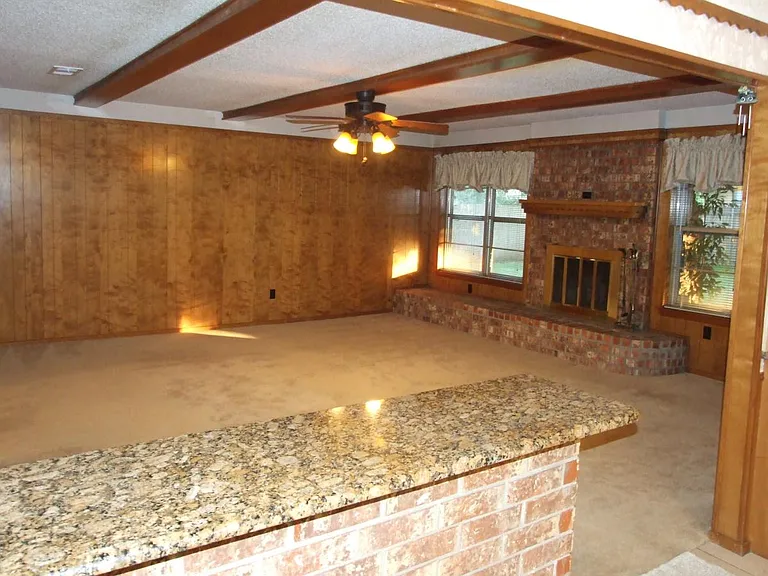 3705 Holly Springs Dr — Photo 10