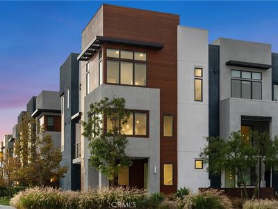 430 Transport, Tustin, CA, 92782