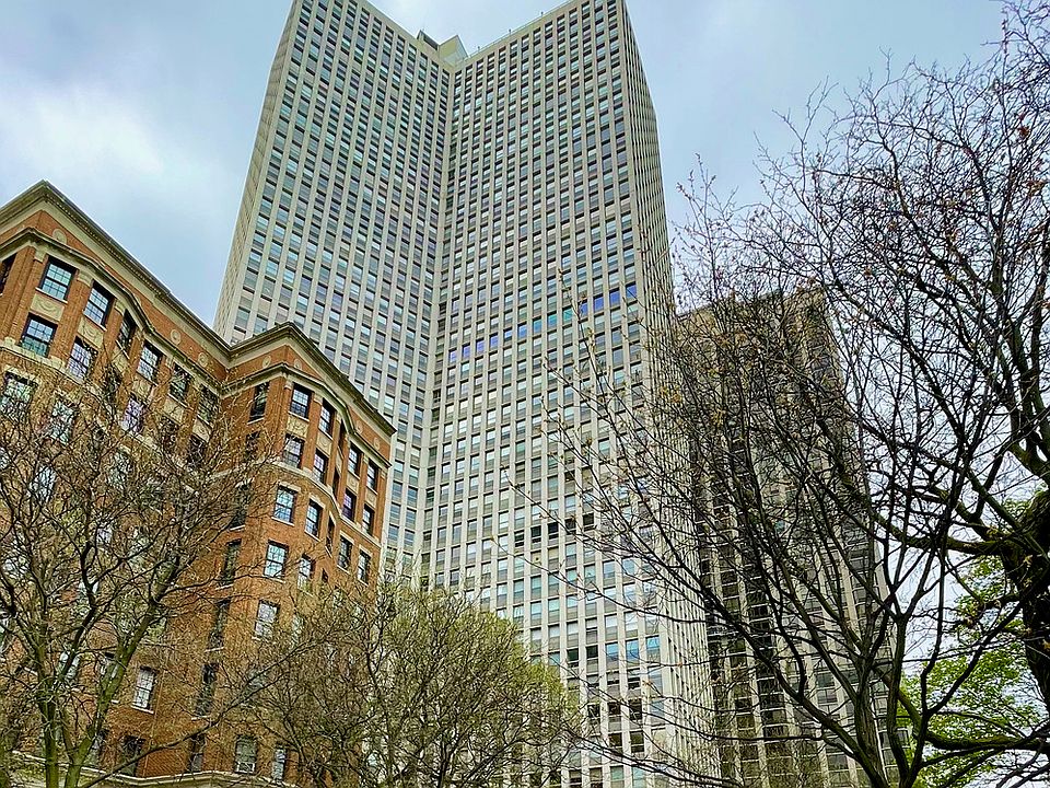 1st image of 2626 N Lakeview Ave APT 1508