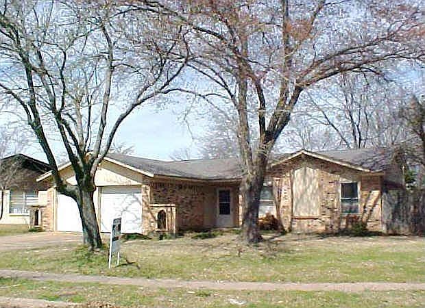 1st image of 713 N Lisa Ln