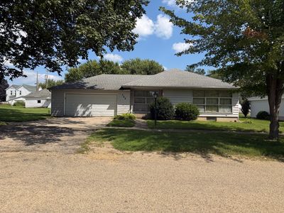 209 S 4th Ave, Forreston, IL, 61030