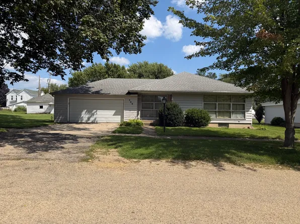 209 S 4th Ave, Forreston, IL 61030