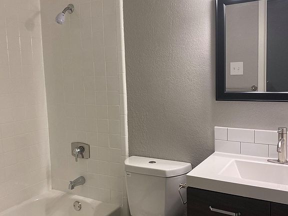 5th image of 3606 Eldridge St