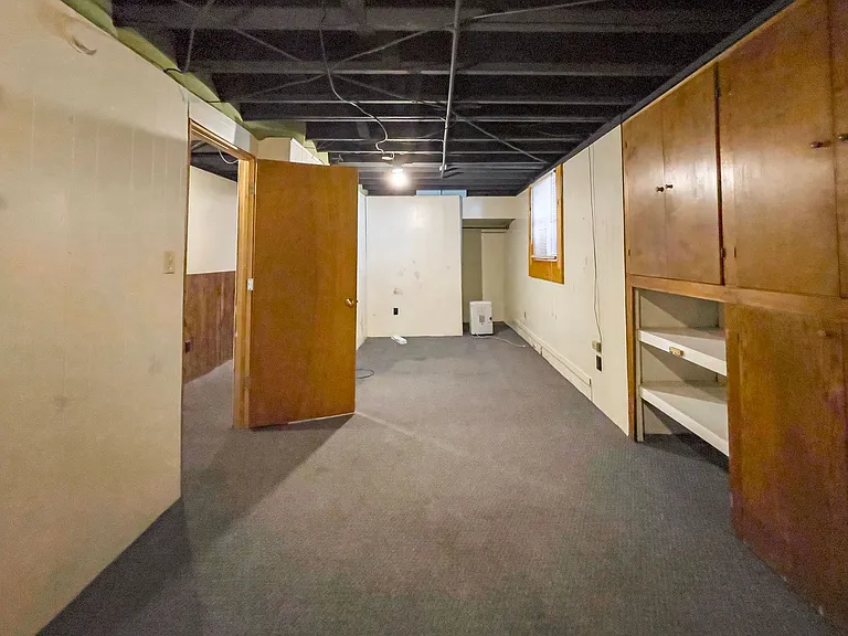 225 S College Ave — Photo 25