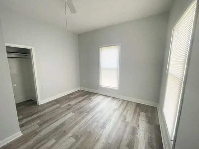 213 W 10th St — Photo 3
