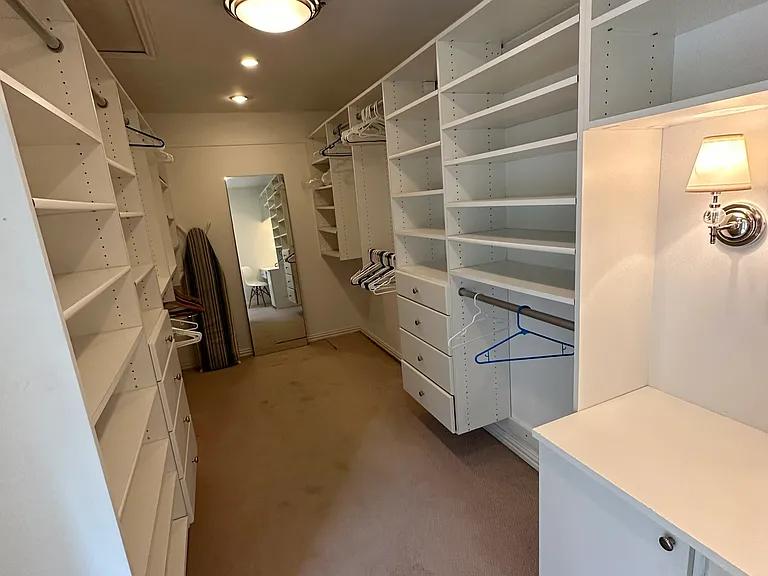 4641 Belclaire Ave — Photo 15