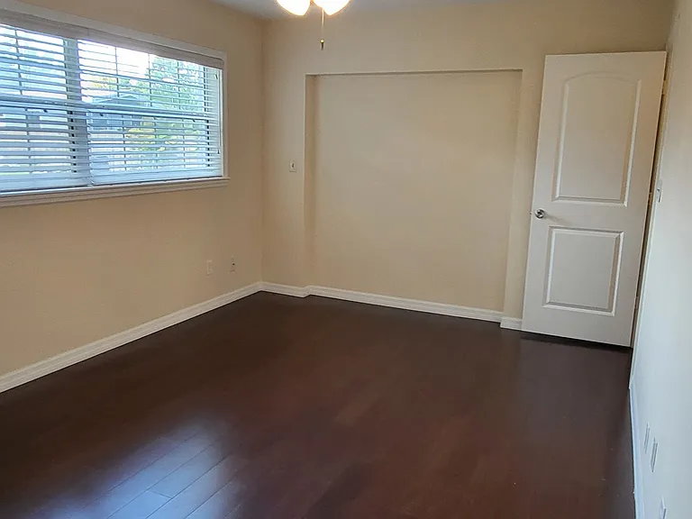 901 N Palm Dr SW — Photo 14