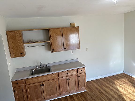 4th image of 1777 S Park Ave #Upr