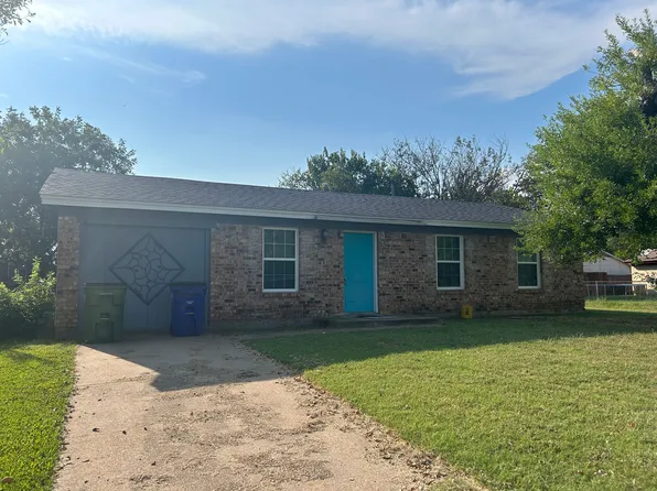 4605 Navajo Trl, Balch Springs, TX 75180