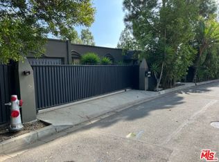 1263 Lago Vista Pl, Beverly Hills, CA 90210