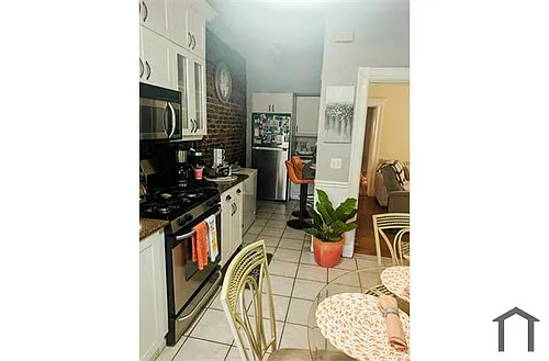 33 Page St Photo 1