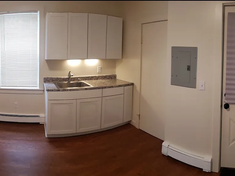 25 Rose Park Ave #2 — Photo 2