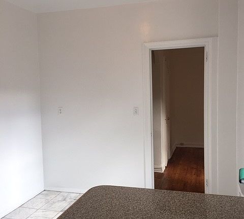 4th image of 4707 41st St APT 5B