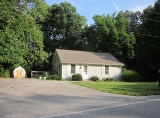 1390 Robb Hill Rd, Martinsville, IN 46151