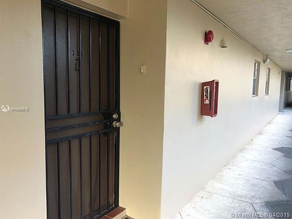 2nd image of 9150 Fontainebleau Blvd APT 306
