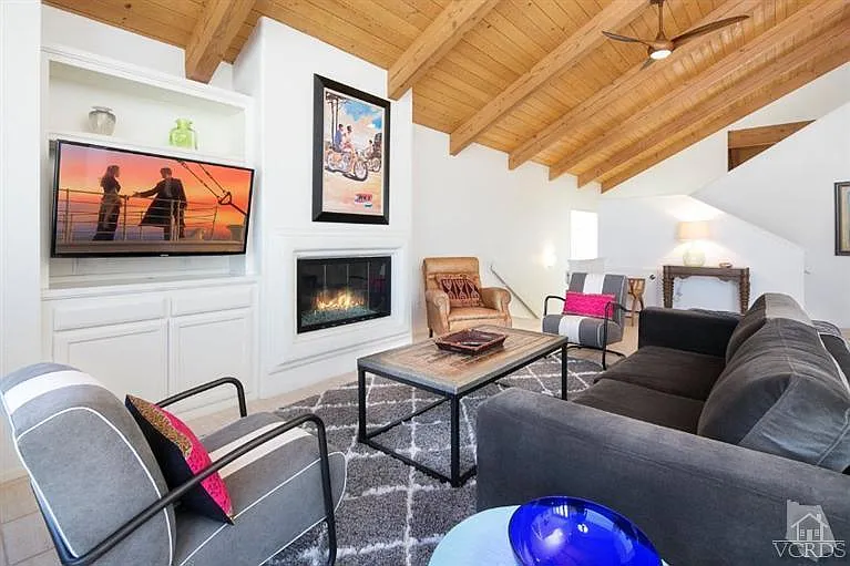 4025 Ocean Dr — Photo 19