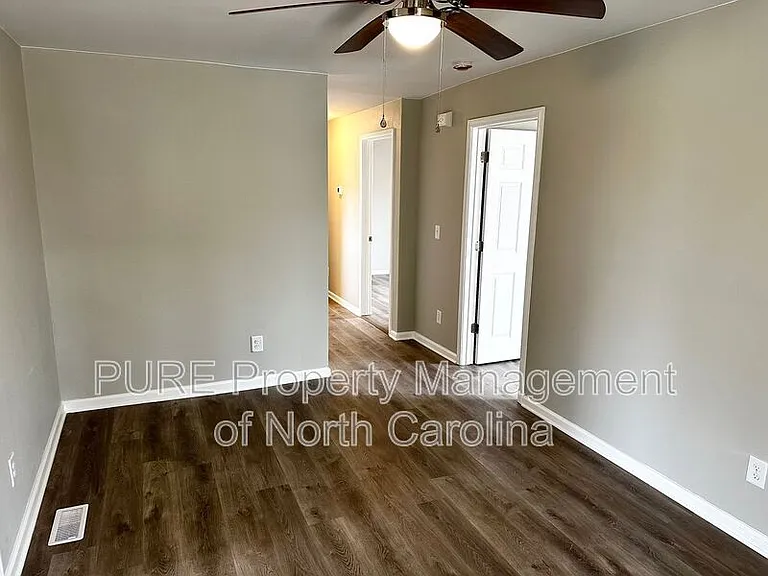 213 Irma Ave — Photo 9