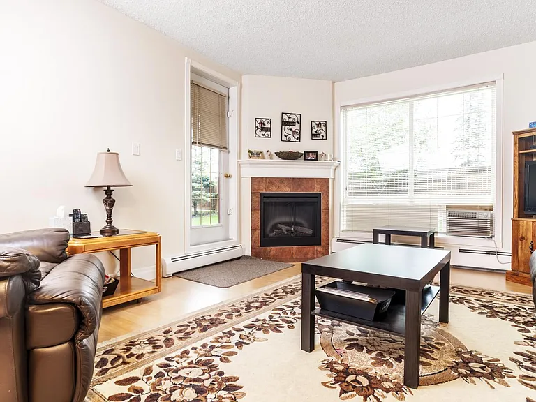 1 Spruce Ridge Dr — Photo 4
