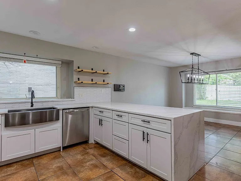 2331 Bluffridge St — Photo 18