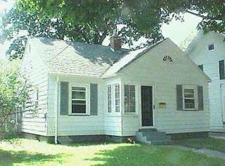 907 Ireland Ave, Muskegon, MI 49441
