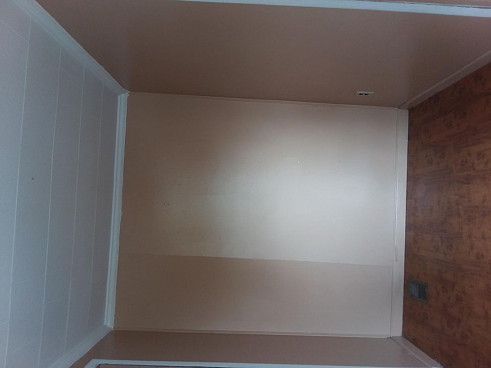 1st image of 724 Cummings St #House