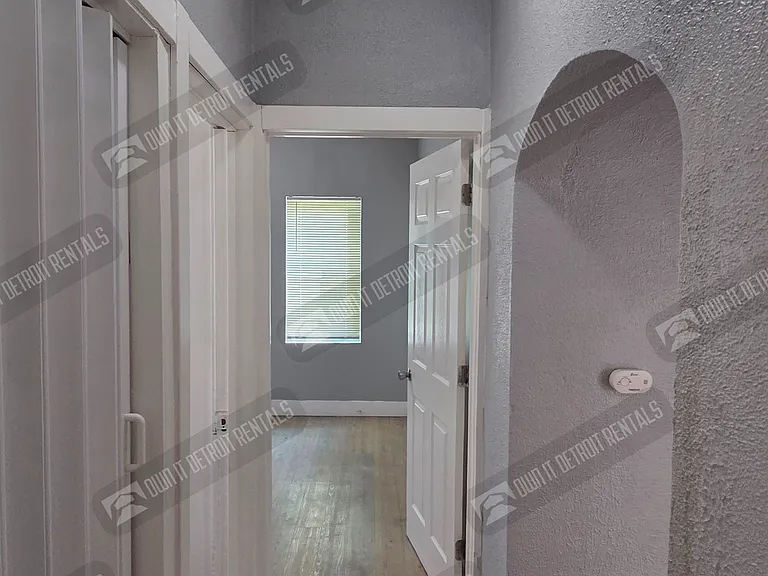 4810 Lenox St — Photo 14