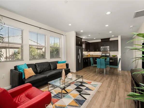 1414 El Paseo, Lake Forest, CA 92610