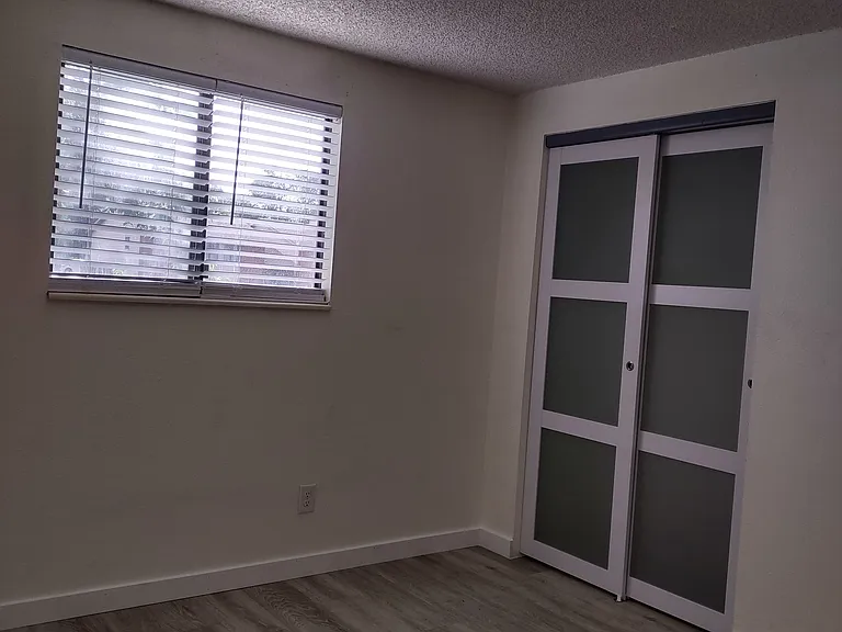 216 Glenda Dr #6 — Photo 12