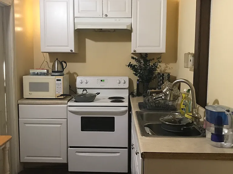 310 Roup Ave #1A — Photo 2
