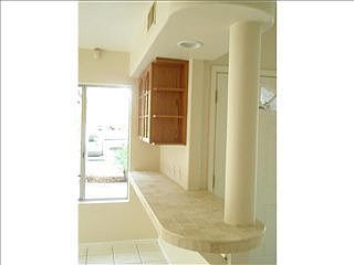 4th image of 1025 Sendero Ave