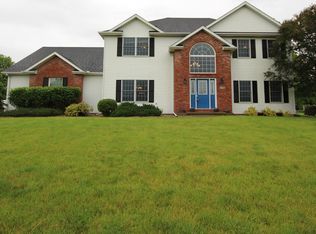 890 W Weaver Rd, Forsyth, IL 62535