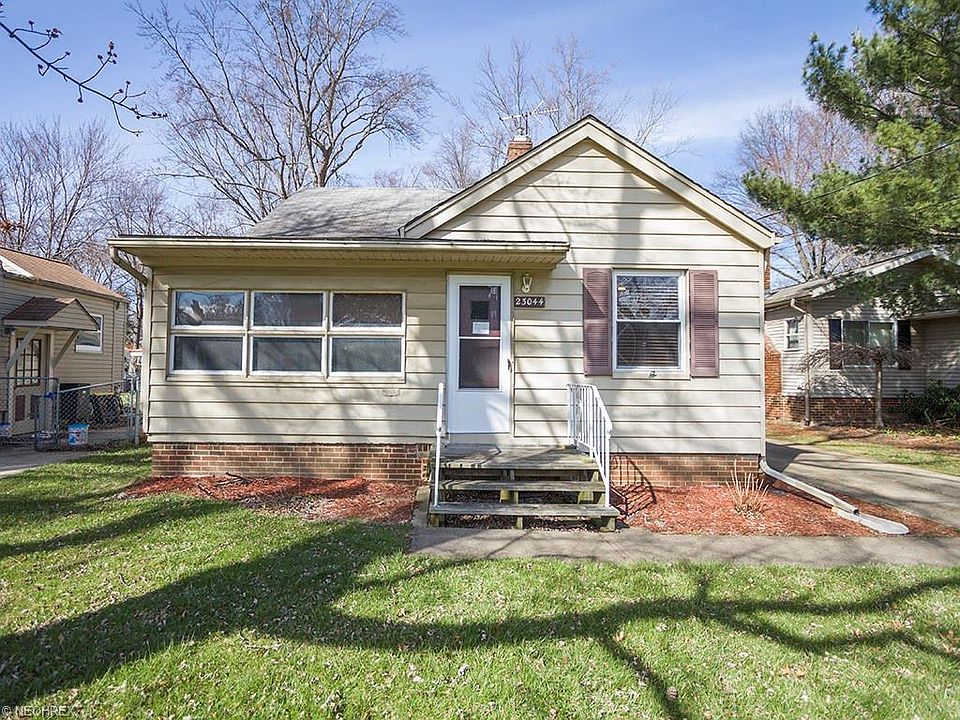 1st image of 23044 Virginia Ave