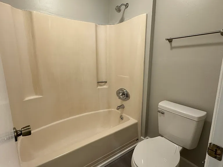404 Miami St — Photo 16