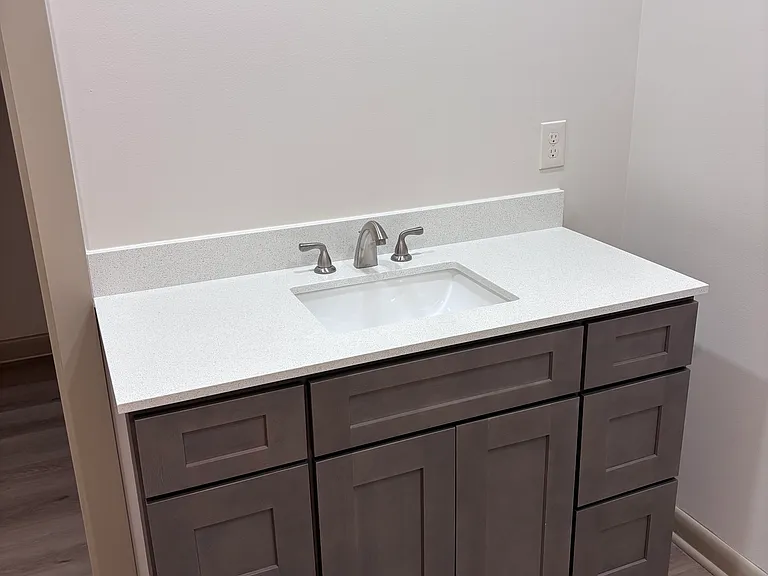 319 Talbot Ave — Photo 3