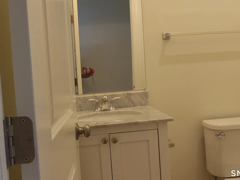 33 Maple Ave #A — Photo 9