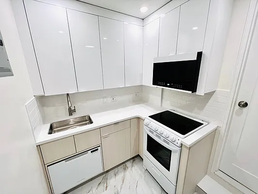 Rented by Domain Properties | media 15