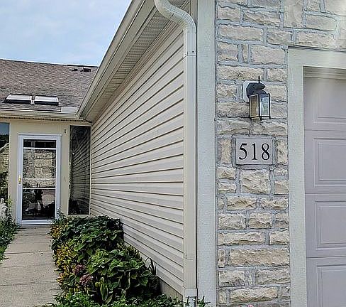 2nd image of 518 Market St