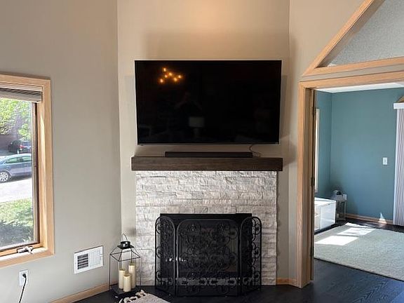 3rd image of 12572 Parkwood Dr