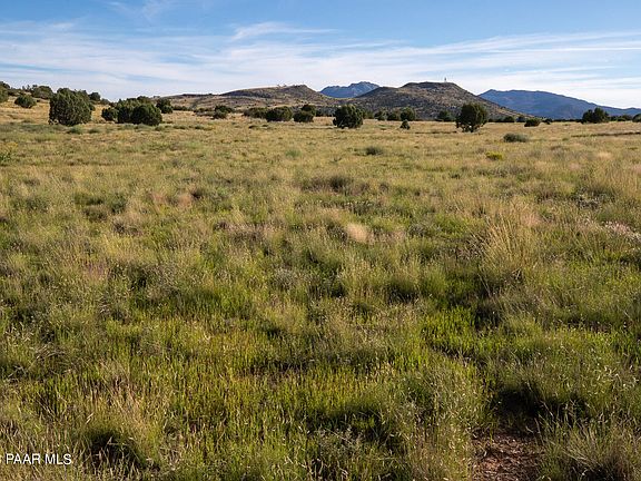 3rd image of 395 S Bandit Ridge Rd