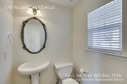 576 Village East Cir — Photo 10