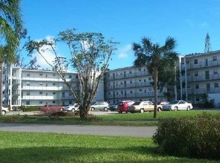 225 Bonnie Blvd APT 114, Palm Springs, FL 33461