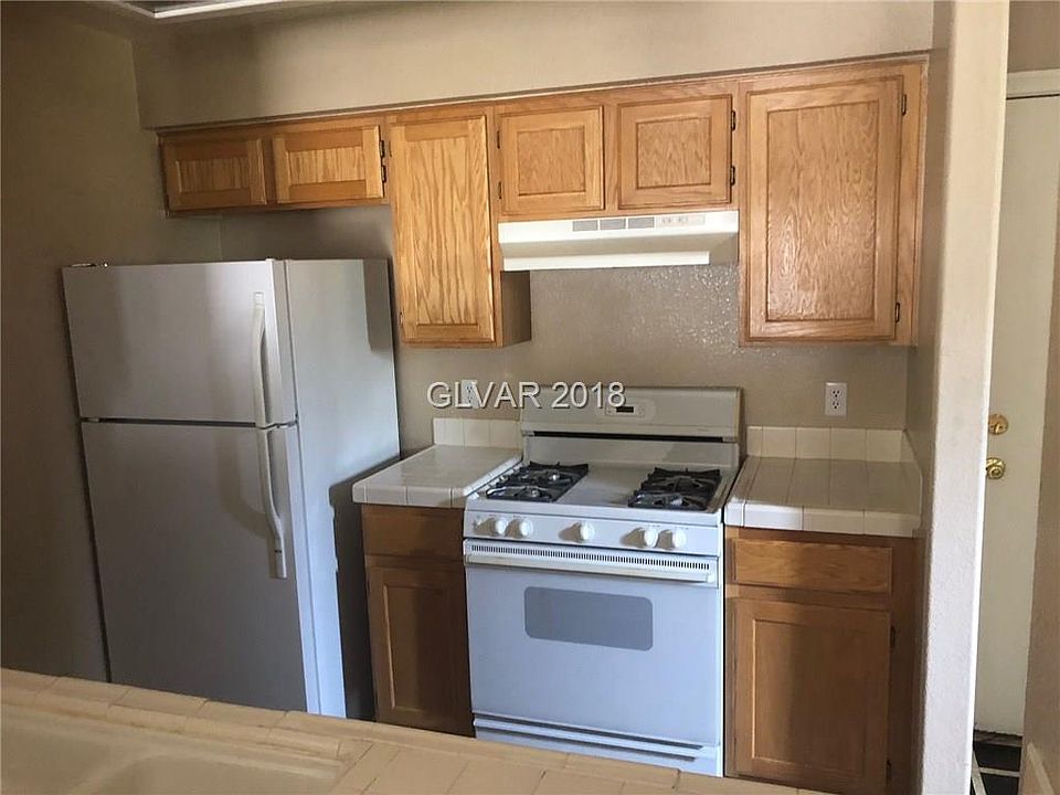 2nd image of 1417 Beaver Spring St