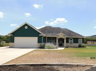 424 Shayla Ln, Canyon Lake, TX 78133