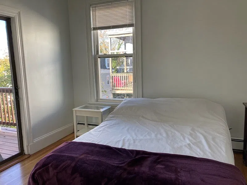 3 bed, 1225 sqft, $3,500 — Photo 2