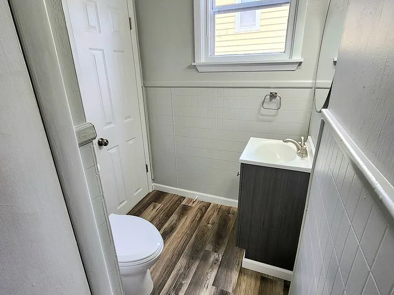 816 1/2 Birch St — Photo 8